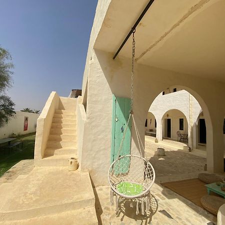 Dar Oueghlani - Maison D'Hotes El Mây Exterior foto