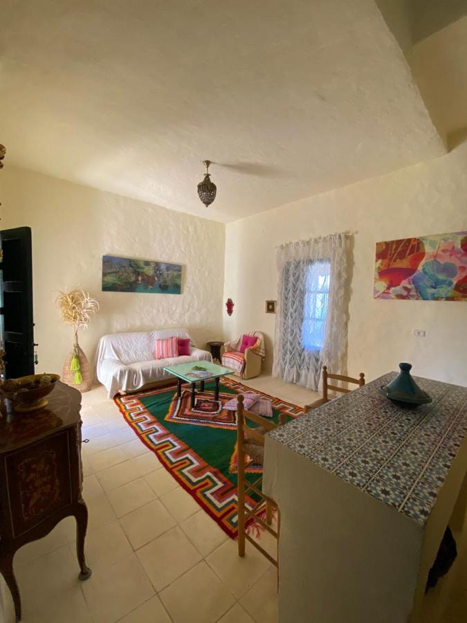 Dar Oueghlani - Maison D'Hotes El Mây Exterior foto