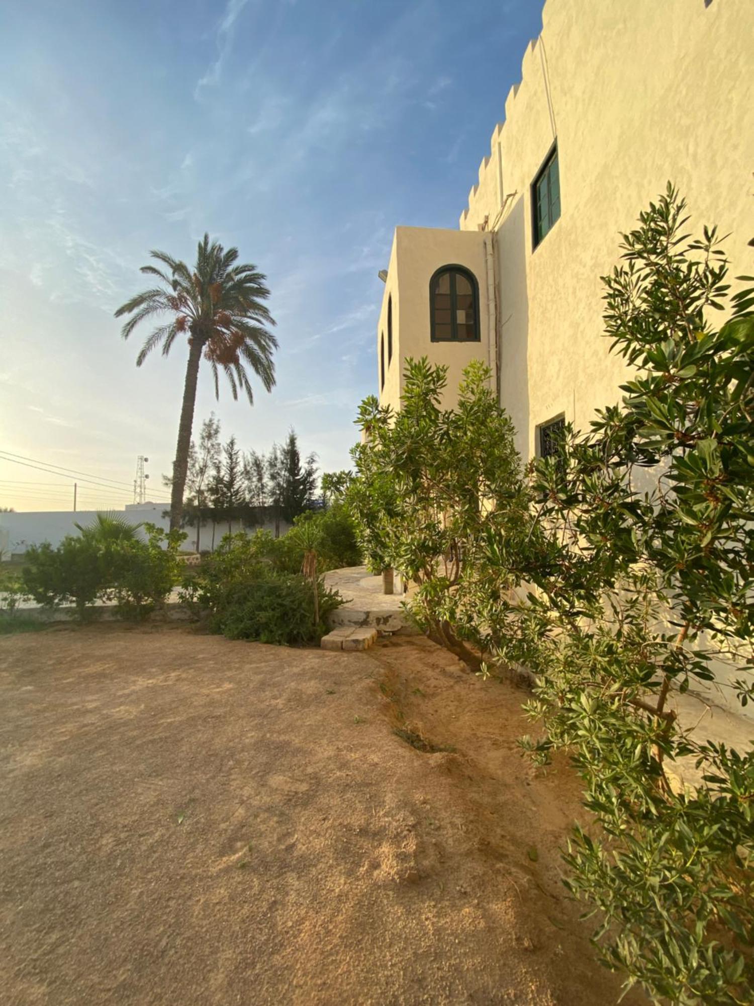 Dar Oueghlani - Maison D'Hotes El Mây Exterior foto